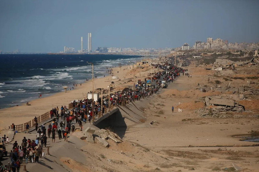 Ateşkes sonrası Gazze’de hareketlilik: Yeniden inşa için umut: Filistinlilerin kuzeye dönüşü sürüyor - Resim : 8