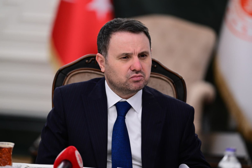 &Ouml;zg&uuml;r &Ouml;zel hakkında soruşturma başlatıldı! Bakan G&uuml;rlek'ten &Ouml;zel'in iddialarına yanıt: T&uuml;rk yargısı kimseden talimat almaz - Resim : 1