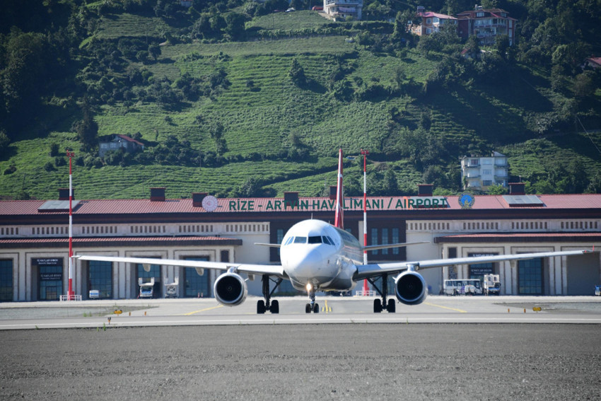Rize-Artvin Havalimanı’nda rekor artış! Bakan Uraloğlu: 4 yılda 4,2 milyon yolcuya hizmet - Resim : 2