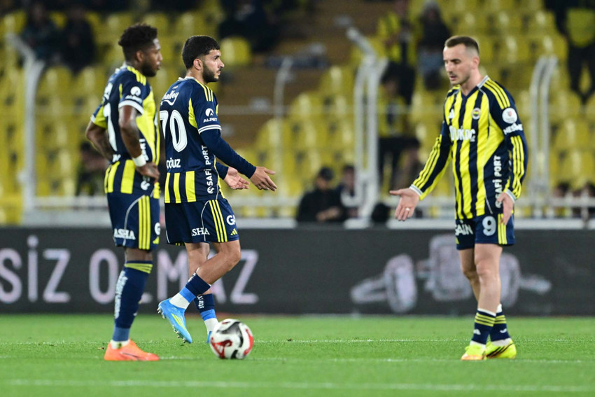 Ey&uuml;pspor&rsquo;un 2.gol&uuml; kızdırdı! Fenerbah&ccedil;e taraftarından şok protesto! - Resim : 2