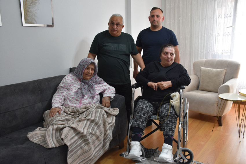 Anne ve kızı 30 yıl sonra kavuştu! Göz yaşları sel oldu: “Bir daha göremeyecektim!” - Resim : 3