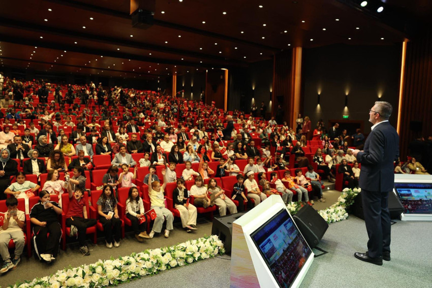"CİMER’e Renk Kat" yarışmasında çocuklar ödüllerini aldı! Çocukların gözünden devletle iletişim köprüsü - Resim : 2