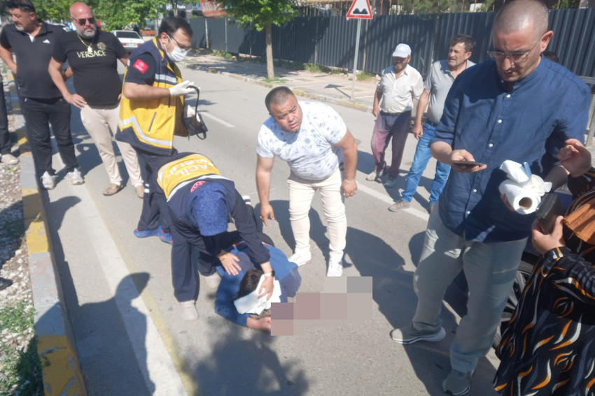 Aksaray'da kaza! Sağlıkçı refleksi hayat kurtardı - Resim : 1