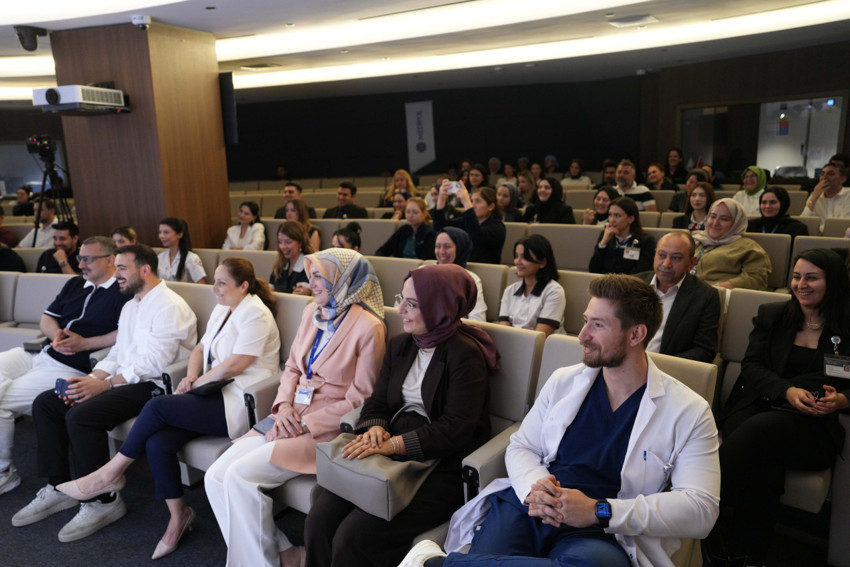 Medipol’de longevity paneli: Hayata yıllar, yıllara hayat katmak! Uzmanlardan sağlıklı yaşlanma mesajı - Resim : 2