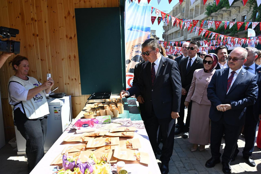 Bakü’de "KKTC Kültür Günü"... Üç devlet tek millet vurgusu: "Charter uçuşlarında önemli bir aşamaya gelindi" - Resim : 7