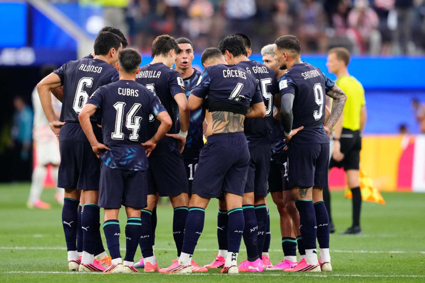Türkiye maçı öncesi Paraguay'dan radikal değişim! Viking lakaplı yıldız ilk 11'de oynayacak - Resim : 2