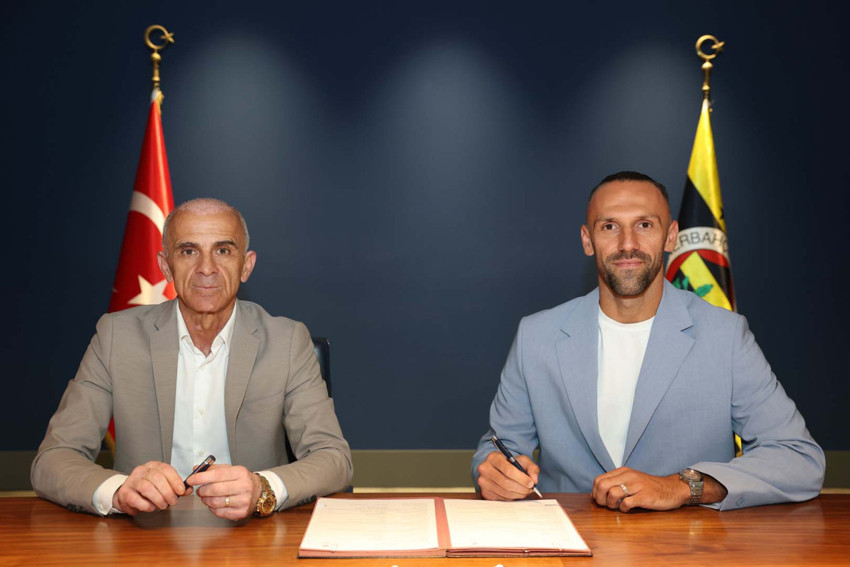 Fenerbahçe, Vedat Muriqi'ye resmi imzayı attırdı! Sözleşme süresi belli oldu - Resim : 2