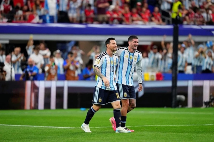 Messi Dünya Kupası'nda tarih yazdı! Arjantin son 32'de! - Resim : 4