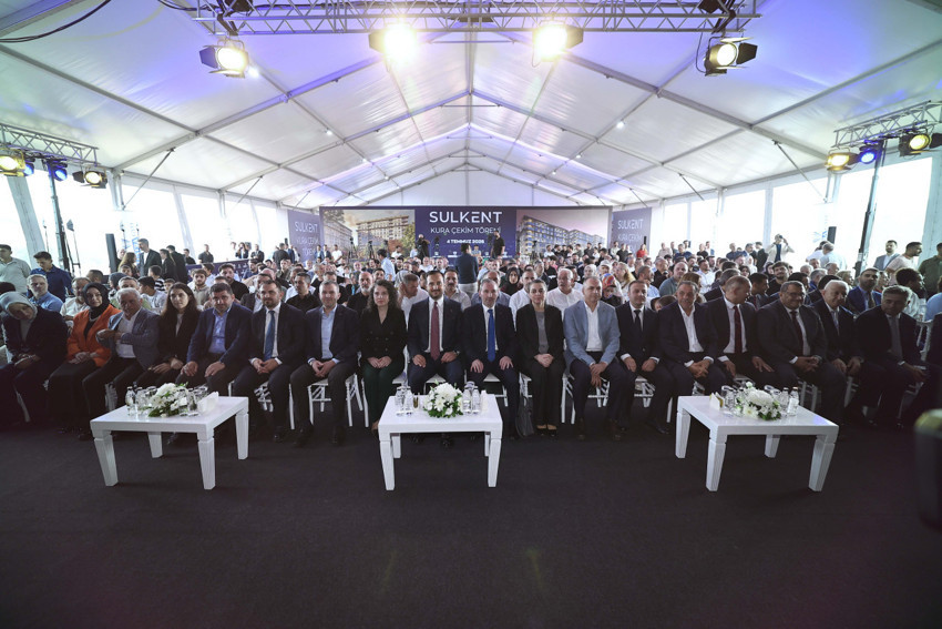 Sultanbeyli’de güvenli konutlar için kurular çekildi - Resim : 4