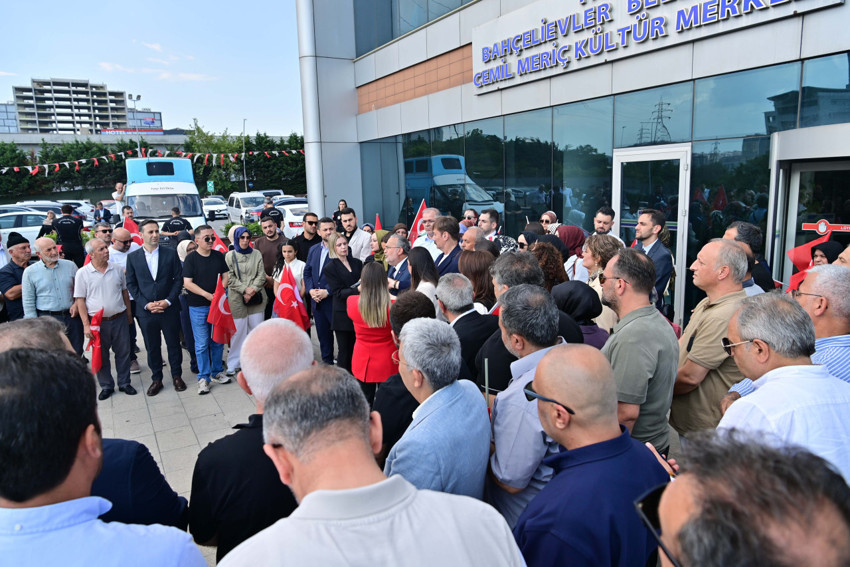 Şehit aileleri ayağa kalktı: CHP’li isim hakkında suç duyurusu: Ben 17 yaşındaki evladımı boşuna mı şehit verdim? - Resim : 3