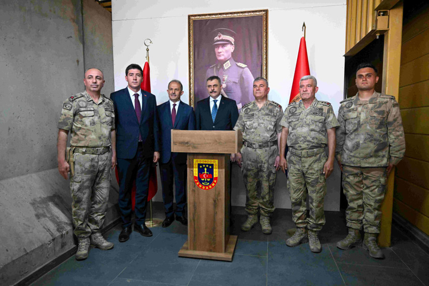 İçişleri Bakanı Mustafa Çiftçi'den sınırın sıfır noktasında net mesaj: 