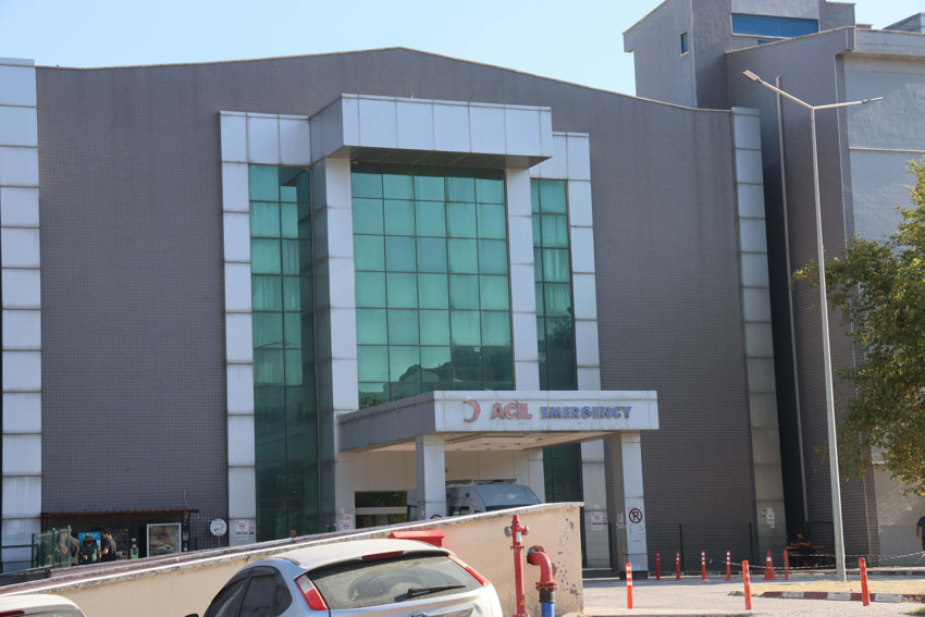Hatay'da akılalmaz skandal! Cenazeye son kez bakmak isteyince gerçek ortaya çıktı: Benim ağabeyimin dişleri bembeyazdı - Resim : 3
