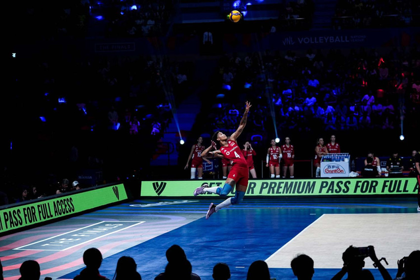 Parkede fırtına gibi esti! MVP ödülü Vargas’ın: Zafere damgasını vurdu - Resim : 1