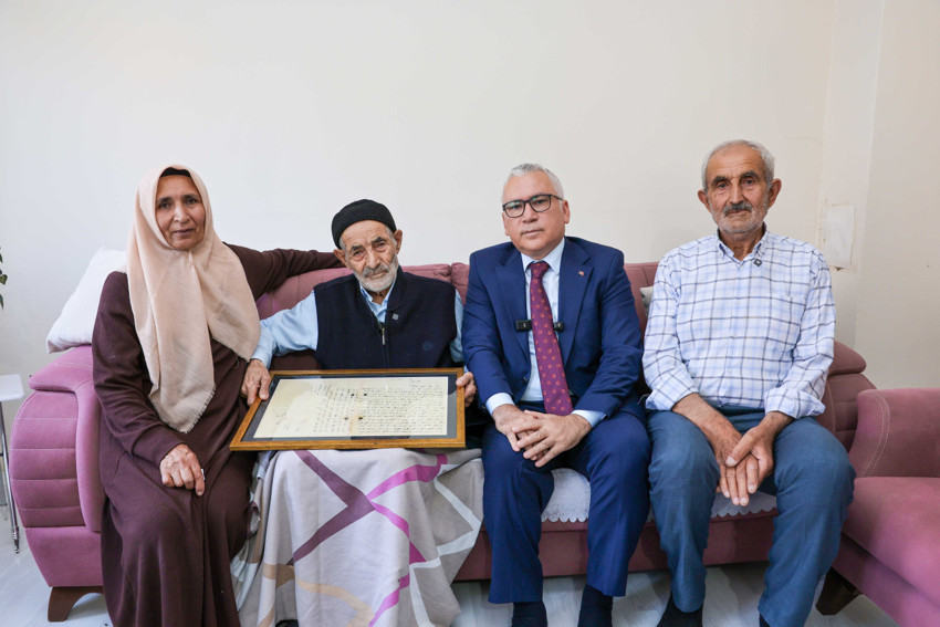 Sivas'ta 113 yıllık savaş mektupları sahiplerine teslim edildi - Resim : 4