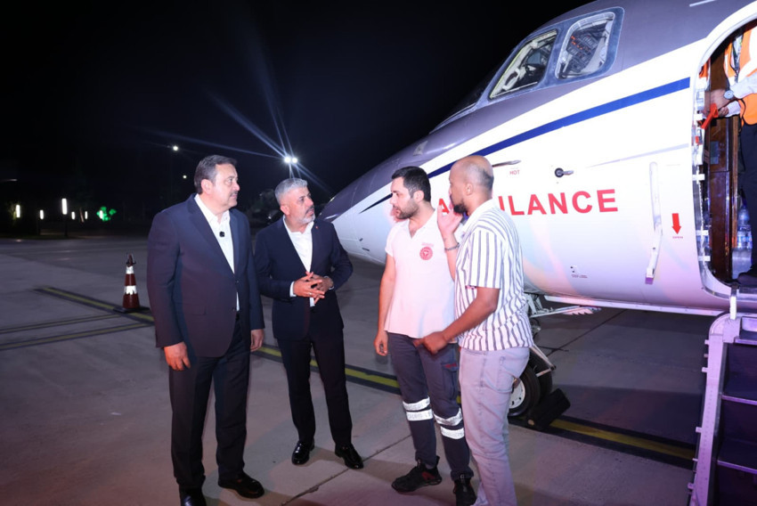 Gaziantep’te Turdu bebek için zamanla yarışıldı! Ambulans uçak devreye girdi - Resim : 4