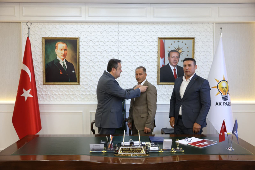 Gaziantep siyasetinde dikkat çeken katılım: Mehmet Güzel AK Parti’ye geçti - Resim : 1