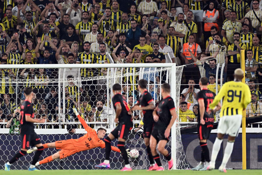Futbolseverler tv100’e kilitlendi! Fenerbahçe, Gornik Zabrze’yi Talisca’nın frikiğiyle devirdi! Tur için avantajı kaptı - Resim : 3