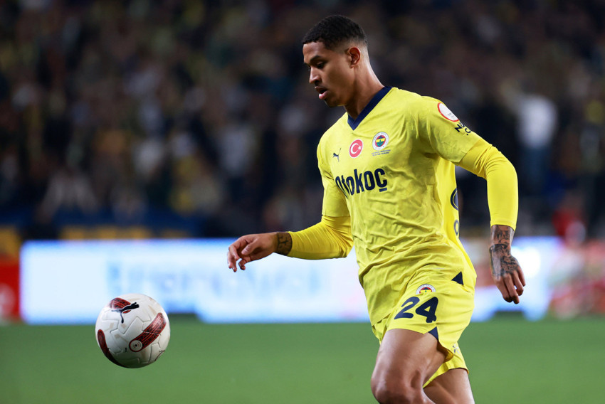 Fenerbahçe'de İsmail Kartal'ın gözbebeğiydi! Kiralık gitti, 15 maç oynarsa bonservis de gidecek - Resim : 1