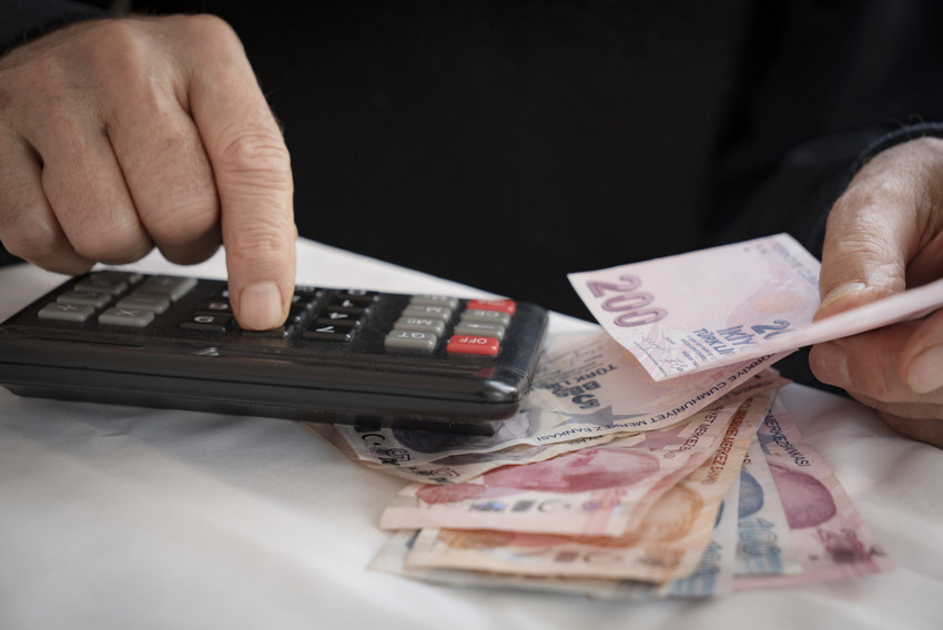 KREDİ ÇEKECEKLER DİKKAT! Faizlerde yeni dönem başladı! Mevduat ve kredi oranlarında büyük değişim - Resim : 2