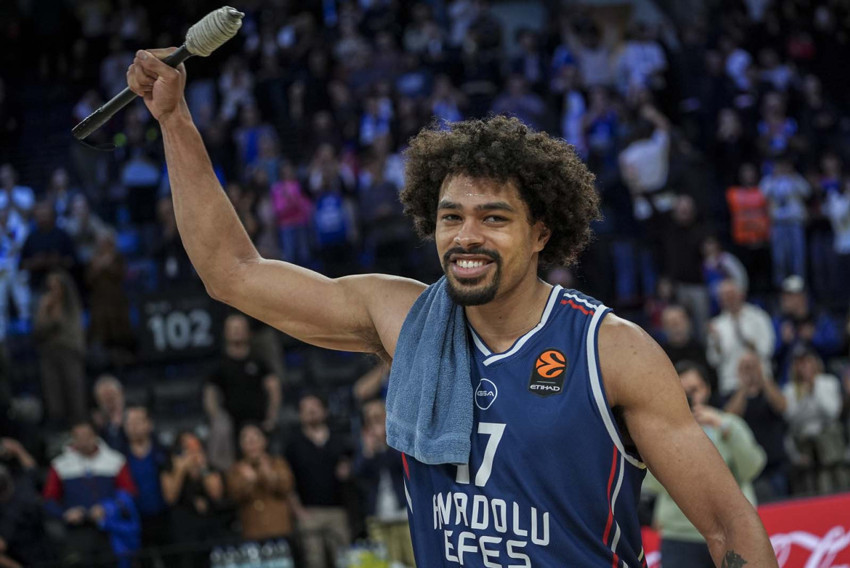 EuroLeague’de kritik galibiyet! Anadolu Efes, Panathinaikos’u devirdi! - Resim : 1
