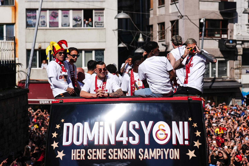 Ali Sami Yen'de muhteşem gece! Süper Lig şampiyonu Galatasaray kupasına kavuştu - Resim : 20