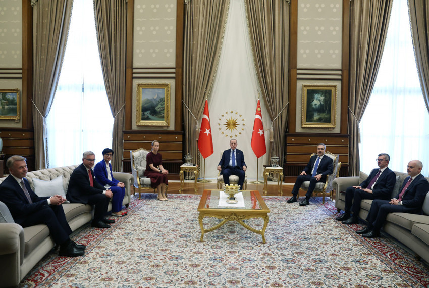 AB heyetinden NATO zirvesi öncesi Ankara'ya ziyaret! Cumhurbaşkanı Erdoğan AB Heyeti'ni kabul etti: İşte gündemdeki başlıklar... - Resim : 2