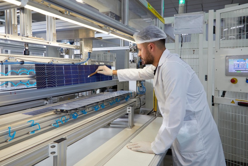 Kalyon PV, adeta güneş gibi parladı! Küresel Ölçekte “2025 En İyi Performans Gösteren Güneş Paneli Üreticileri" arasına giren ilk ve tek Türk şirketi oldu - Resim : 1