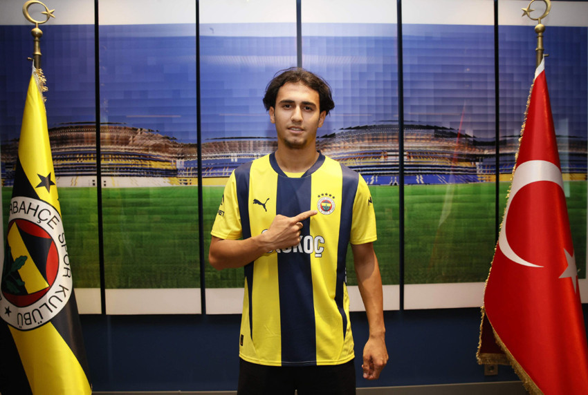Fenerbahçe'de İsmail Kartal takımda tutmadı bir anda yıldızı parladı! 8 resmi maçta banko oynadı - Resim : 1