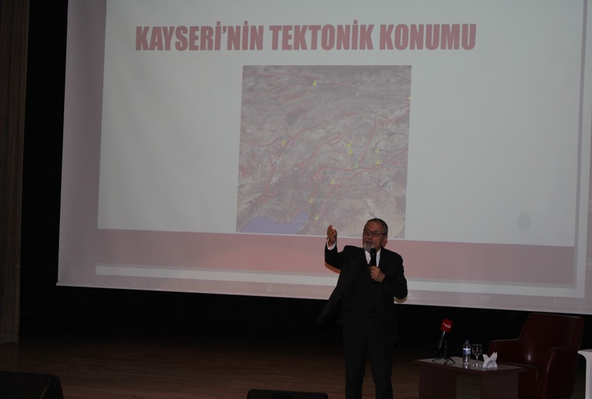 Prof. Dr. Naci Görür'den korkutan uyarı: "O il fayın kucağında oturuyor" - Resim : 1