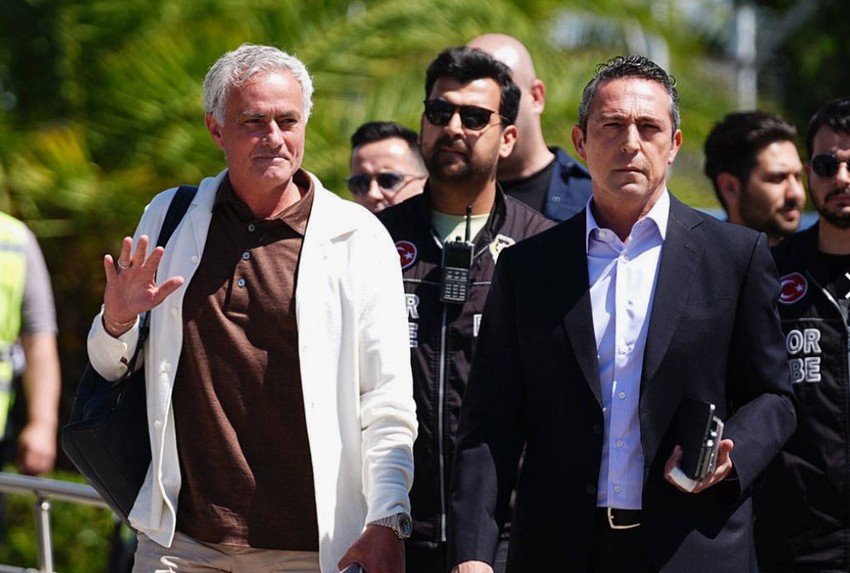 Fenerbahçe'de 30 milyon euro tazminatı olan Mourinho her an kovulabilir! Ali Koç kırmızı kodlu toplantıya ABD'den katıldı - Resim : 1