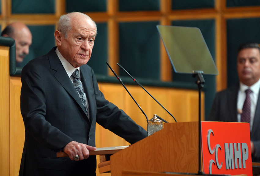 Devlet Bah&ccedil;eli &Ouml;zg&uuml;r &Ouml;zel&rsquo;i topa tuttu: Ne Anıtkabir&rsquo;in bek&ccedil;isi ne Atat&uuml;rk&rsquo;&uuml;n miras&ccedil;ısı olabilir - Resim : 1