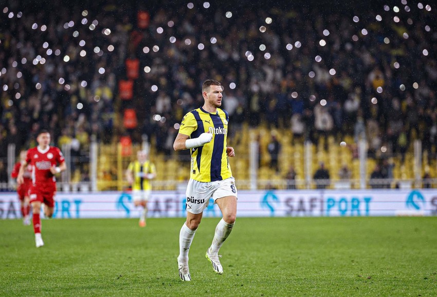 Fenerbahçe’de Dzeko gol orucuna girdi! Dikkat çeken istatistik - Resim : 1