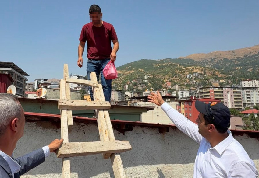 Tam 241 kez denemişti! Türkiye'nin tanıdığı eylemci bu kez Şemdinli'de ortaya çıktı! - Resim : 1