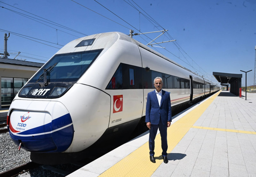 Avrupa'ya açılan kritik demir yolu! Hızlı tren Kapıkule’ye uzanıyor! İstanbul'dan yolculuk 4 saatten 1,5 saate düşecek! - Resim : 3