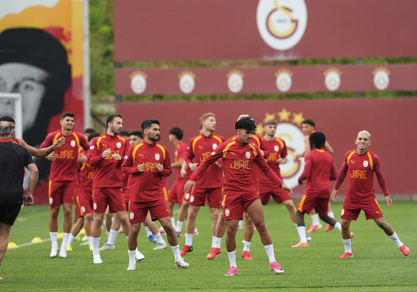 Galatasaray'dan şaşırtan transfer kararı! 20 milyon Euro verilirse anında satılacak - Resim : 1