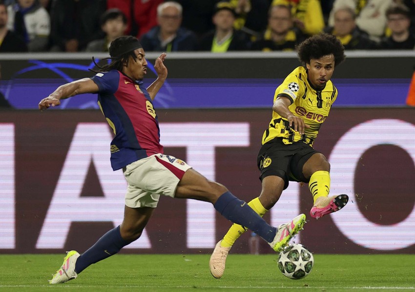 Şampiyonlar Ligi’nde 9 gollü gece! Barcelona ve PSG ecel terleri döktü! İlk yarı finalistler belli oldu - Resim : 1
