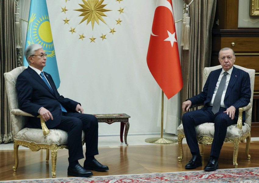 Cumhurbaşkanı Erdoğan Kazakistanlı mevkidaşıyla görüştü - Resim : 2