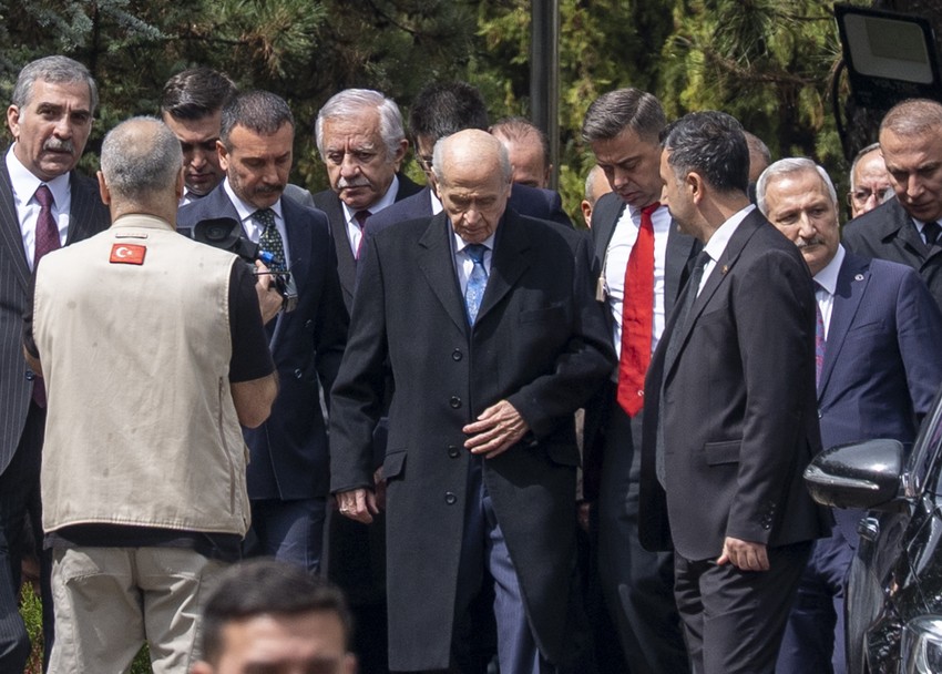 MHP lideri Devlet Bahçeli'den 65 gün sonra ilk görüntü! Türkeş'in mezarını ziyaret etti, MHP Genel Merkezi'nde mesaiye başladı - Resim : 6