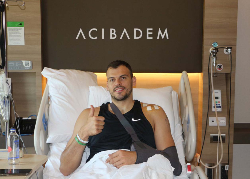 Bıçak altına yattı! Beşiktaş’a Ante Zizic’e kötü haber! - Resim : 1