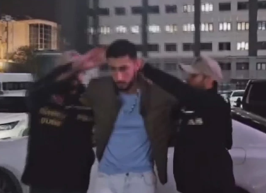 Kadına tasma takıp sokakta gezdirmişti! Olay yaratan görüntü sonrası böyle tutuklandılar - Resim : 4