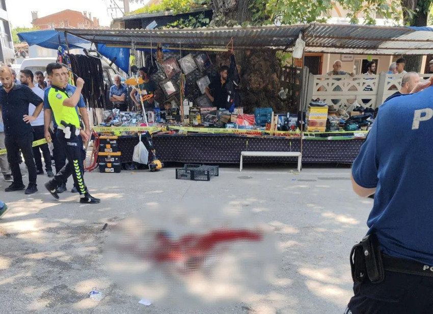 Bursa'da cuma namazı sonrası şoke eden saldırı: Camiden çıkanları hedef aldı - Resim : 3