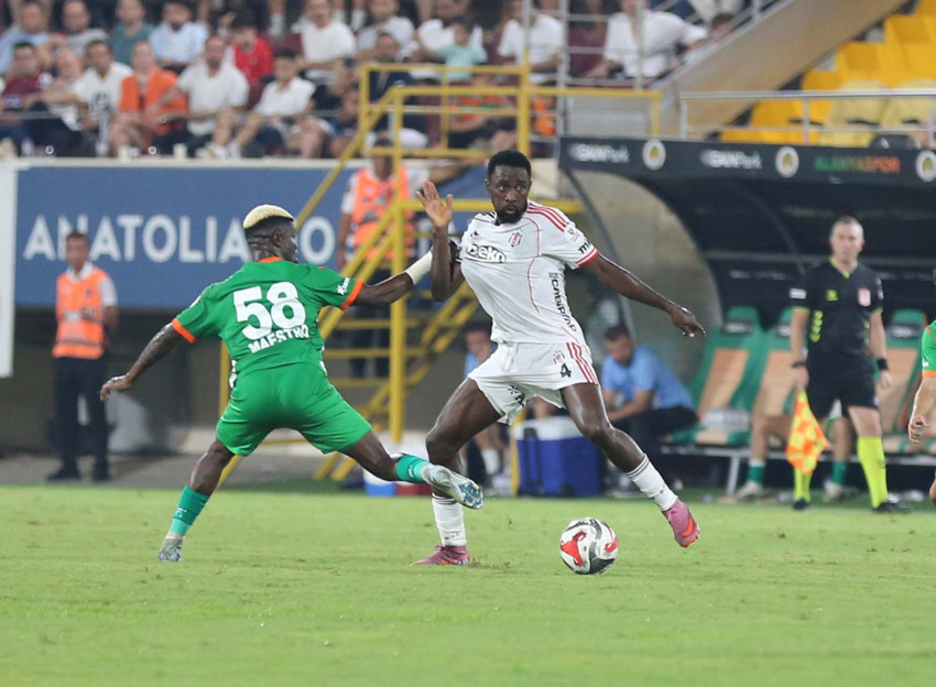 Milli takımda sakatlanmıştı! Wilfred Ndidi’den Beşiktaş’a kötü haber! - Resim : 1