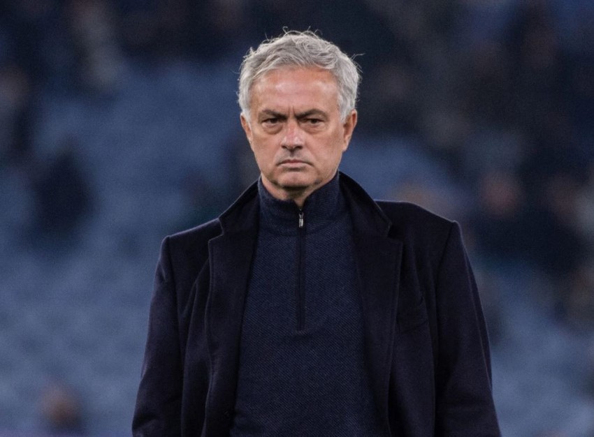 Fenerbahçe ile yıllık 10,5 milyon euroya anlaşan Mourinho, giderken de cebini dolduracak! İşte Portekizli'nin tazminatı - Resim : 1