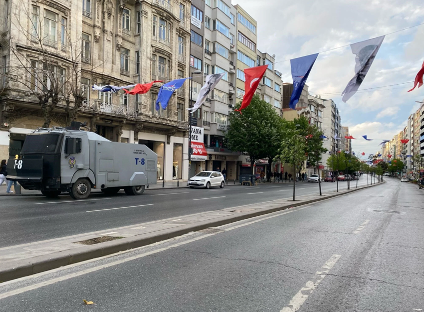 İşçiler 1 Mayıs'ta meydanlarda: Beşiktaş ve Şişli'de gözaltılar var! İşte İstanbul'da son durum - Resim : 14