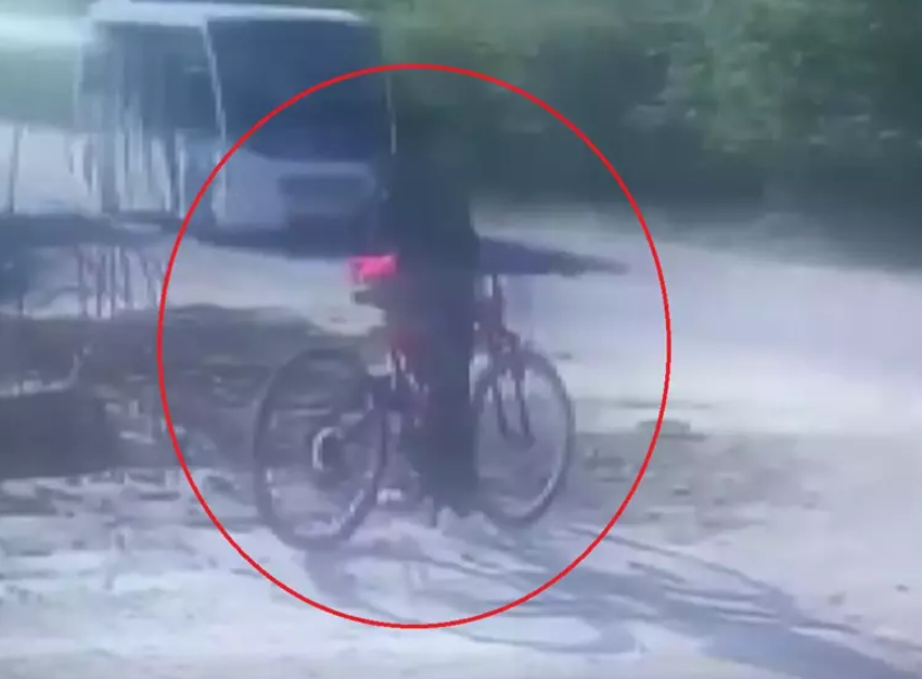 7 yıl önce öldürülmüştü! Son görüntüleri ortaya çıktı: Küçük Kerem camdan bir şey mi gördü? - Resim : 1