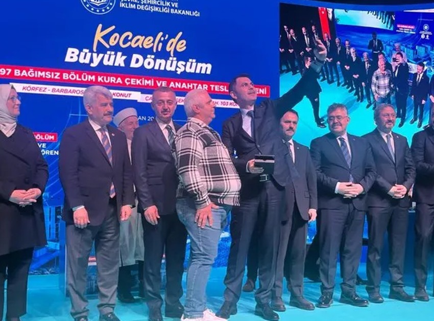 Bakan Kurum "Büyük Dönüşüm" töreninde konuştu: "Dönüşmeyen sağlıksız ev kalmayacak" - Resim : 3