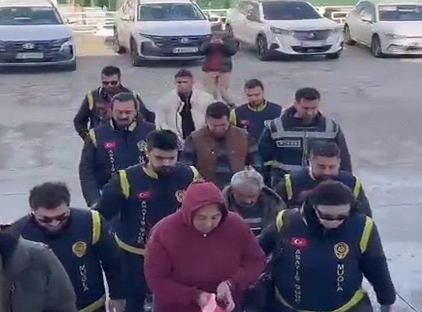 Çöp konteynerinde ölü bulunan bebeğin katili 7 yıl sonra ortaya çıktı! - Resim : 1