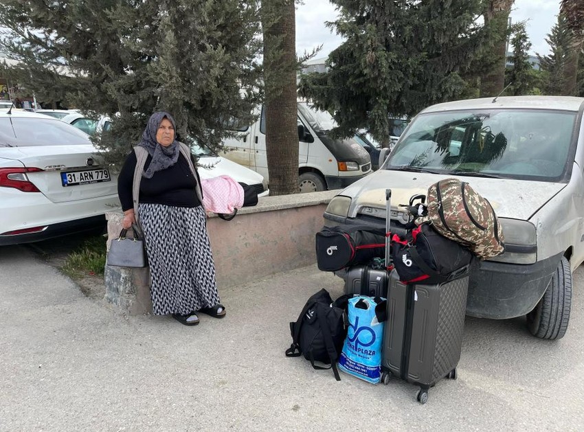 Depremden kaçıp İstanbul'a sığınan afetzedeler korkuyla Hatay'a geri dönüyor! - Resim : 1