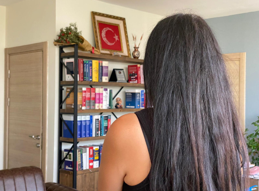 Uyurken cep telefonuna sızdılar: Ertesi gün genç kadın hayatının şokunu yaşadı! - Resim : 1