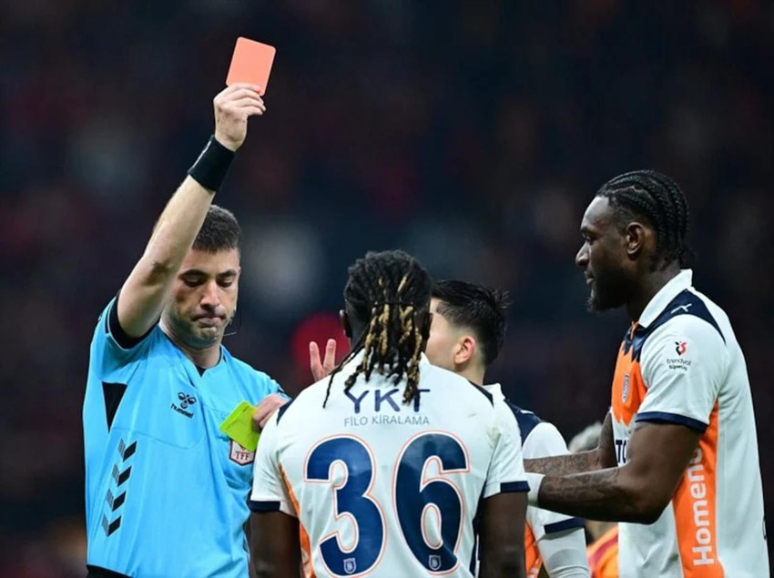 Galatasaray, Başakşehir'i farklı yendi! Fenerbah&ccedil;e ile puan farkı 7'ye &ccedil;ıktı - Resim : 2